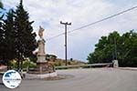 GriechenlandWeb Monument in Antissa auf de route Sigri-Anaxos - Foto GriechenlandWeb.de