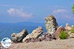 Rotsen aan Strandt Eftalou (bij Molyvos) - Foto GriechenlandWeb.de