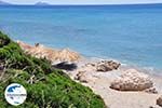 GriechenlandWeb.de Votsalakia (Kampos) strand, in de verte Samiopoula-eiland - Insel Samos - Foto GriechenlandWeb.de