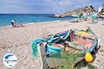 GriechenlandWeb.de Vissersbootje aan het Strandt van Kokkari - Insel Samos - Foto GriechenlandWeb.de